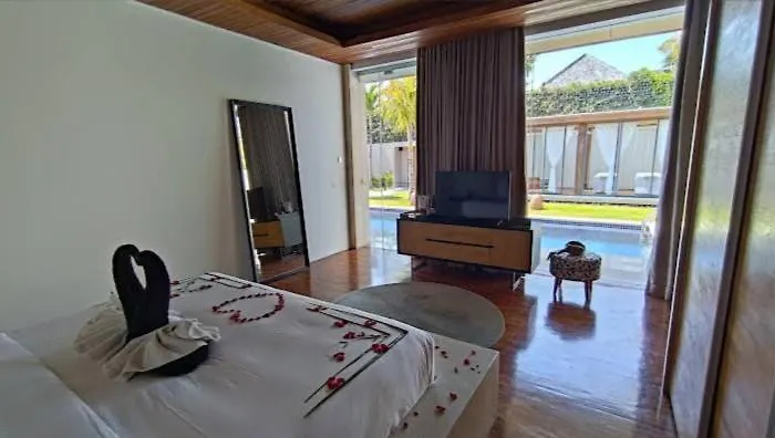 One Eleven Hotel Seminyak