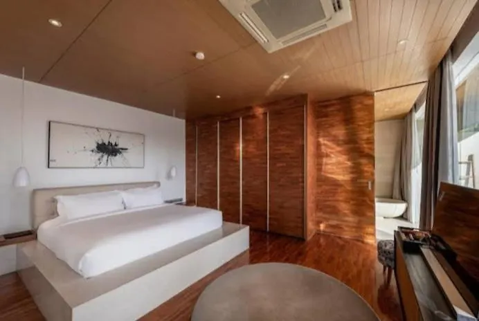One Eleven Hotel Seminyak